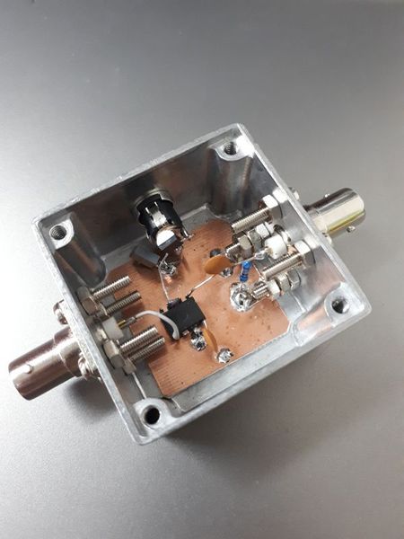 File:AD8307-rf-head.jpg